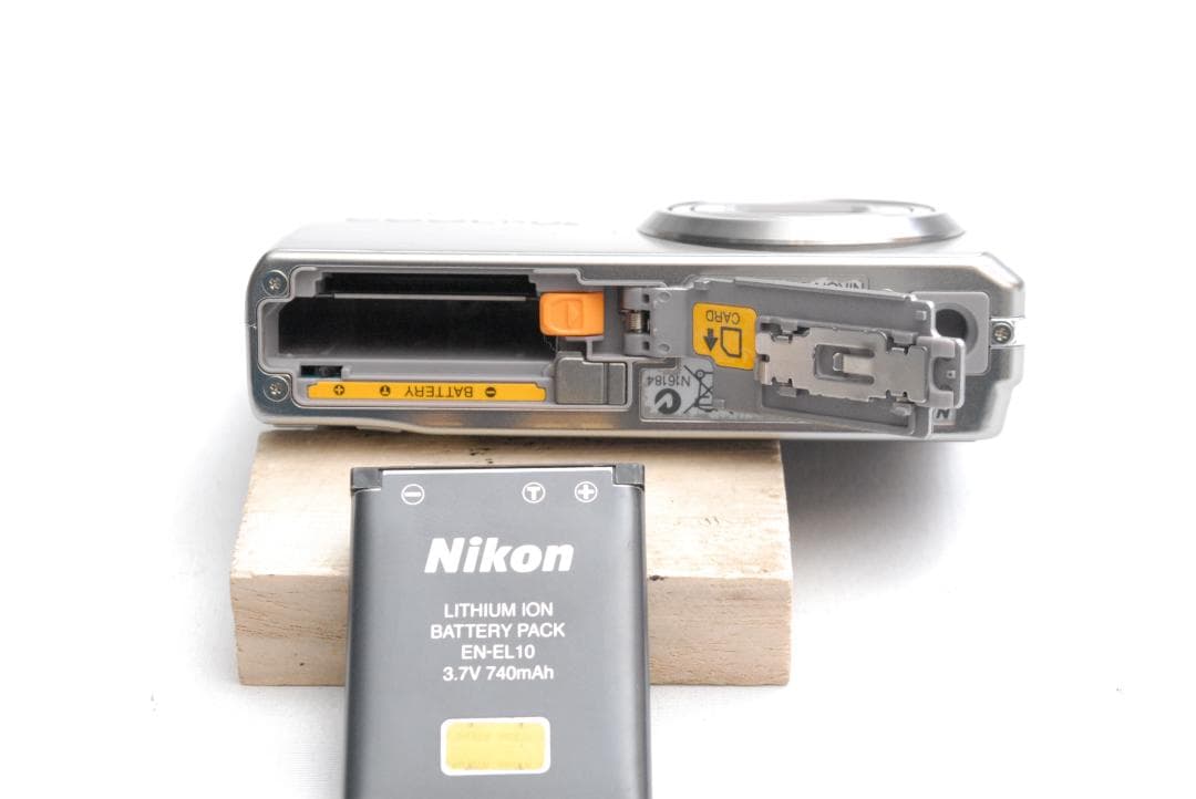 Nikon coolpix S600 （良品）