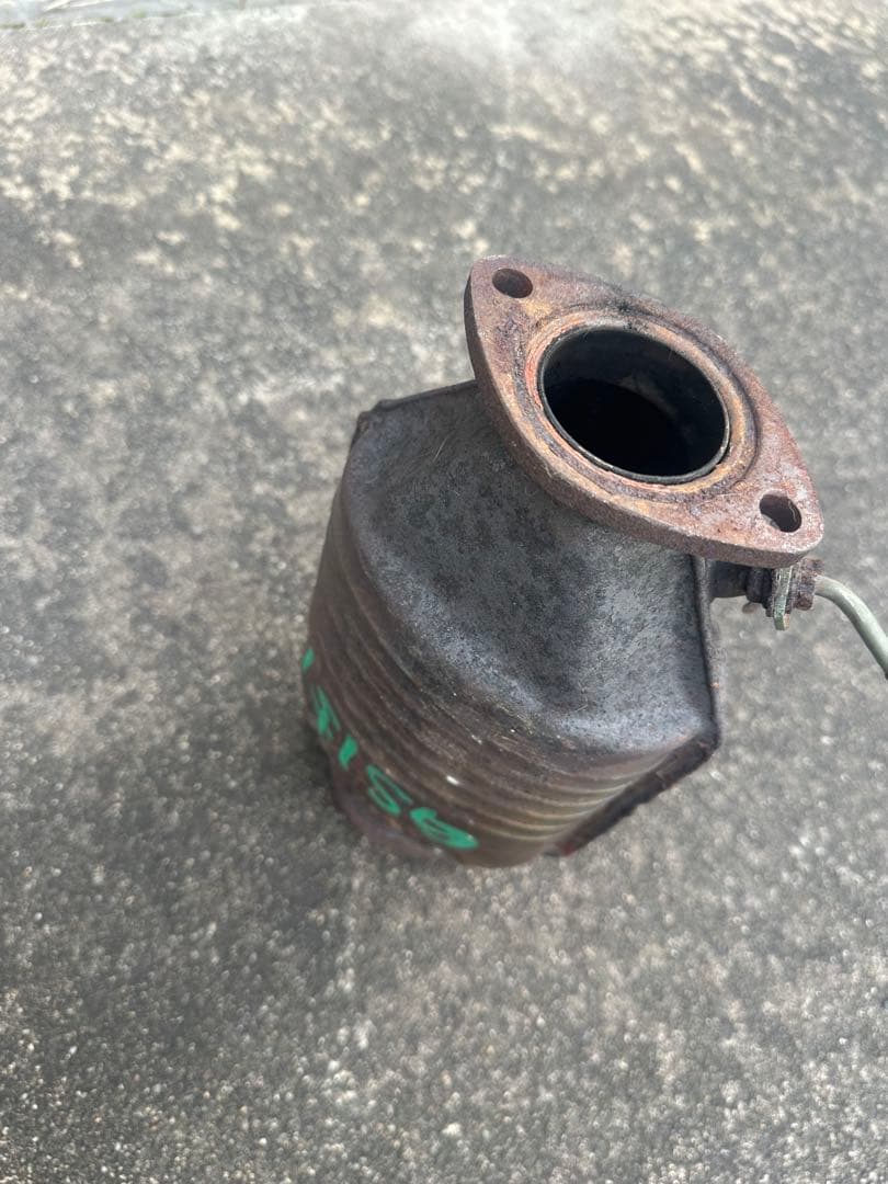 リ*件様 車種不明　触媒