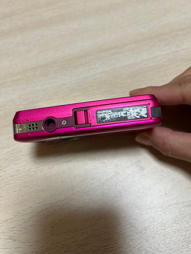 CASIO EXILIM EX-Z800 デジカメ　コンパクト