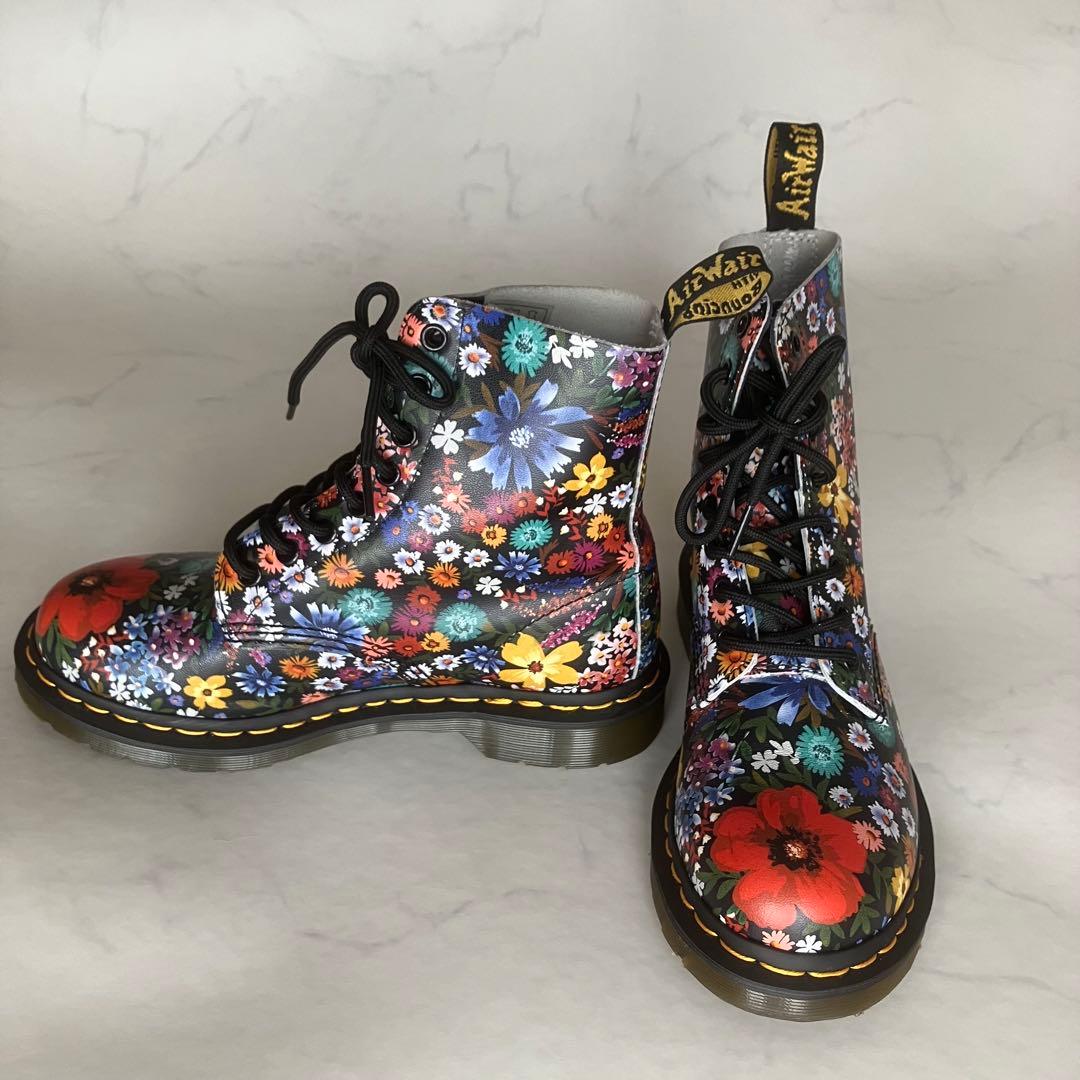 【未使用級】Dr.Martin　ドクターマーチン　花柄ブーツ US5 24cm