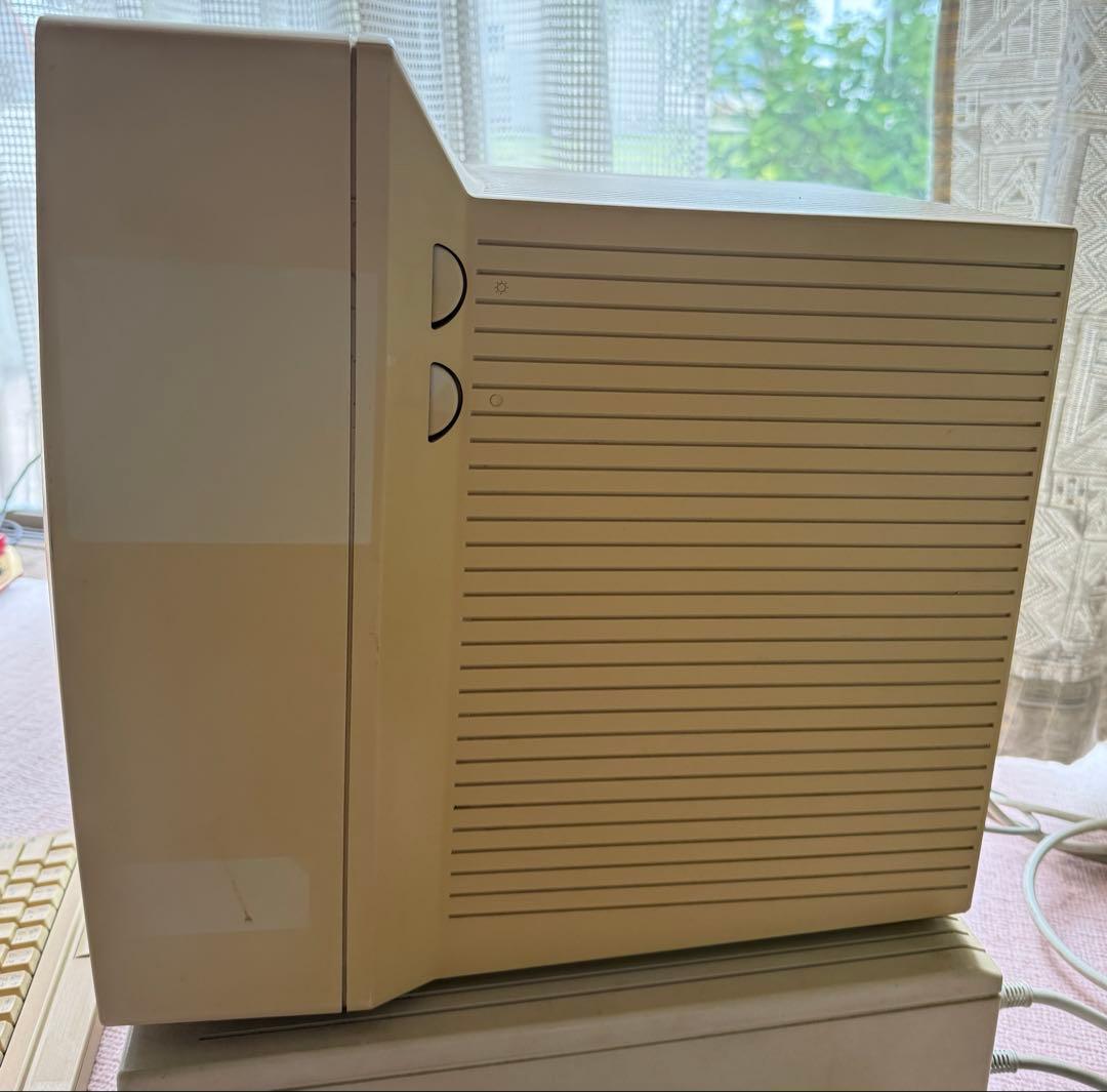 Macデスクトップ Apple Macintosh Portrait Display