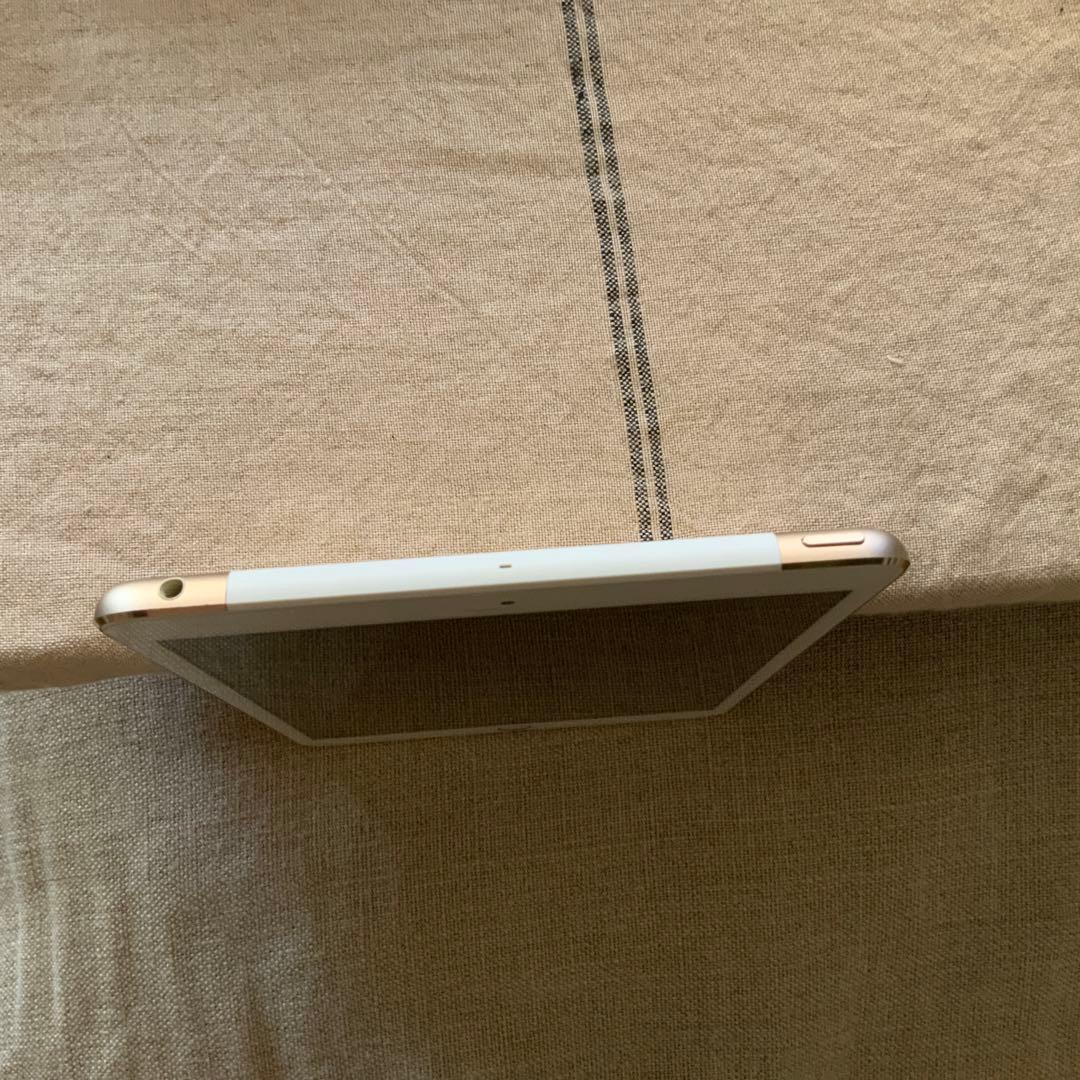 Apple iPad-mini3(SIMフリー） ゴールド 128GB