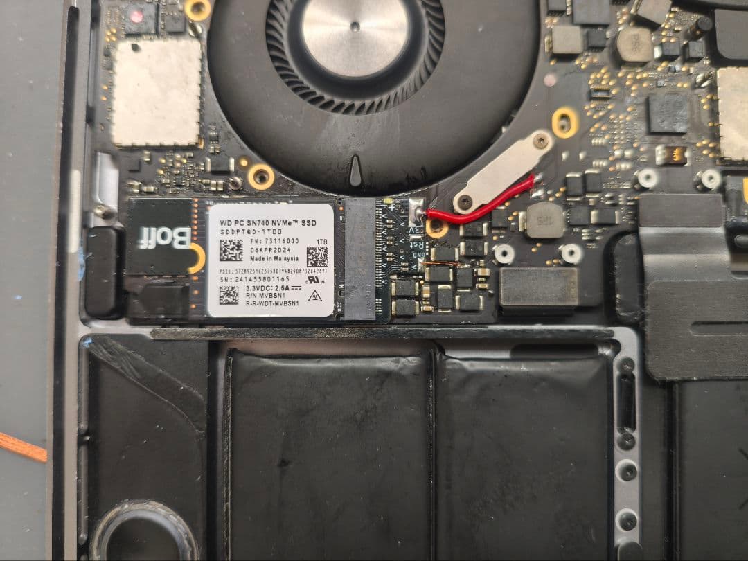 MacBook本体 MacBook Pro A1706 TouchBar13\" NVMe Mod