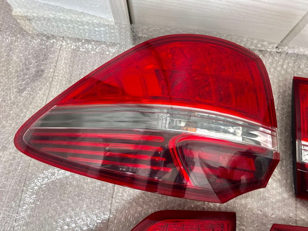 200 クラウン ロイヤルテール