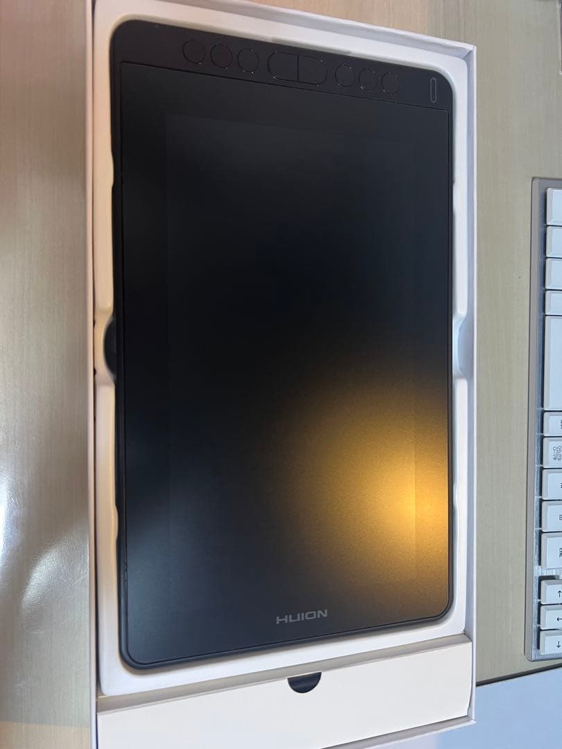 【美品】HUION 液タブ Kamvas 12 豪華版 11.6インチ