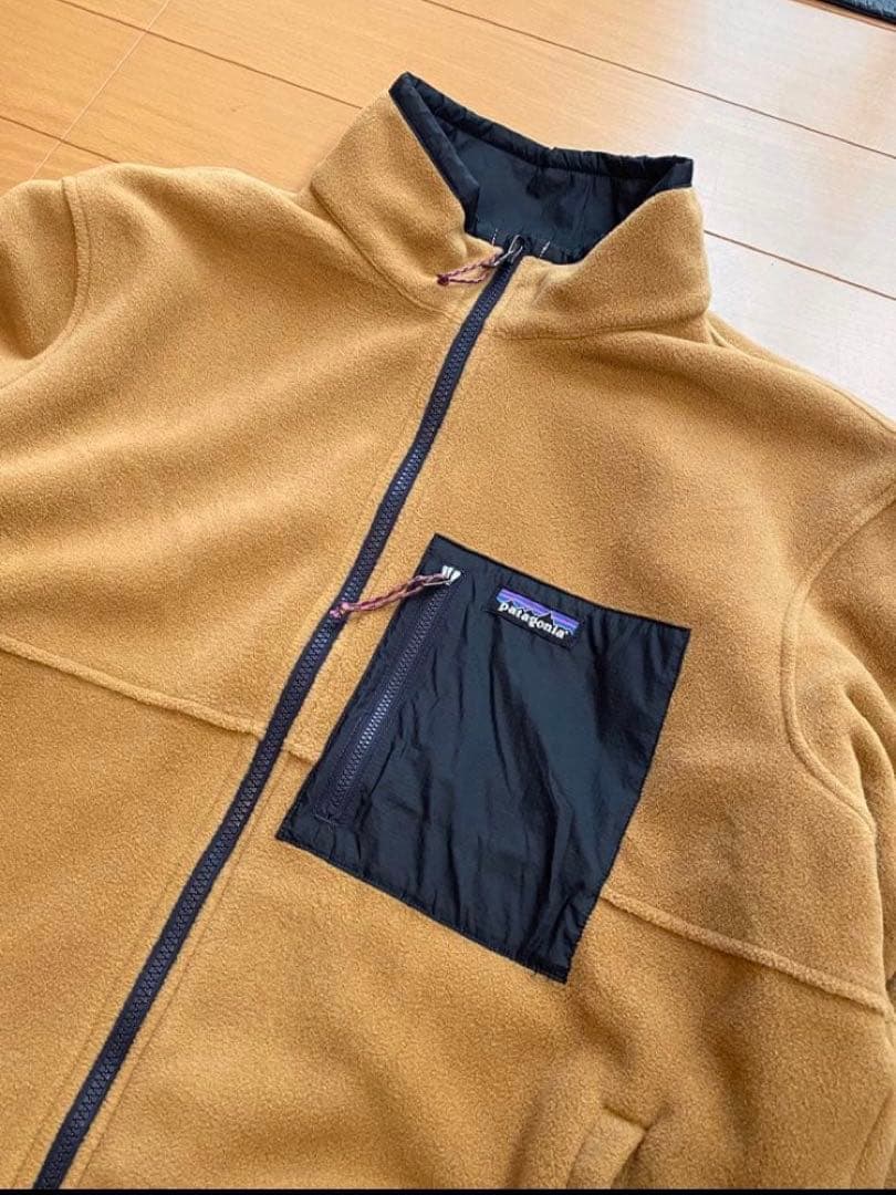 パタゴニア　リバーシブル シェルド マイクロディニ ジャケット