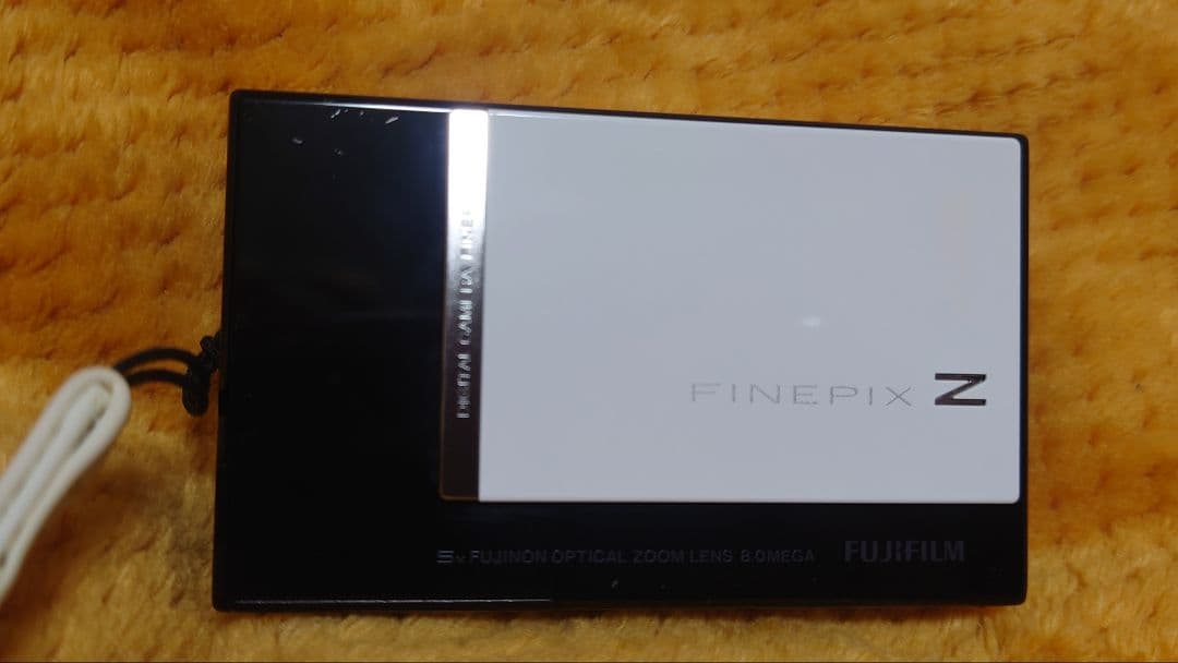 FUJIFILM製 FX-Z100FD/White＆Black
