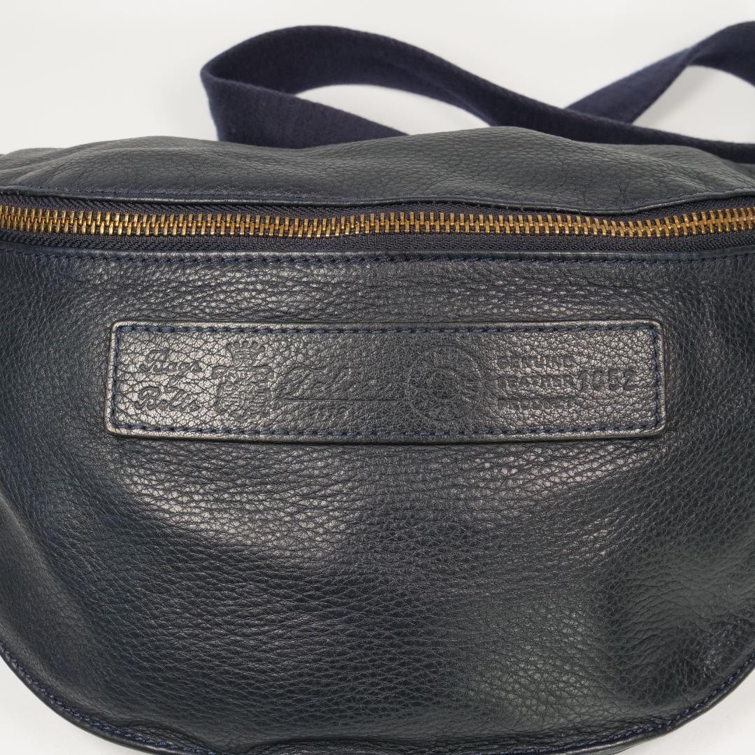 極美品✨フェリージ 1052 オールレザー ボディバッグ ネイビー シボ革