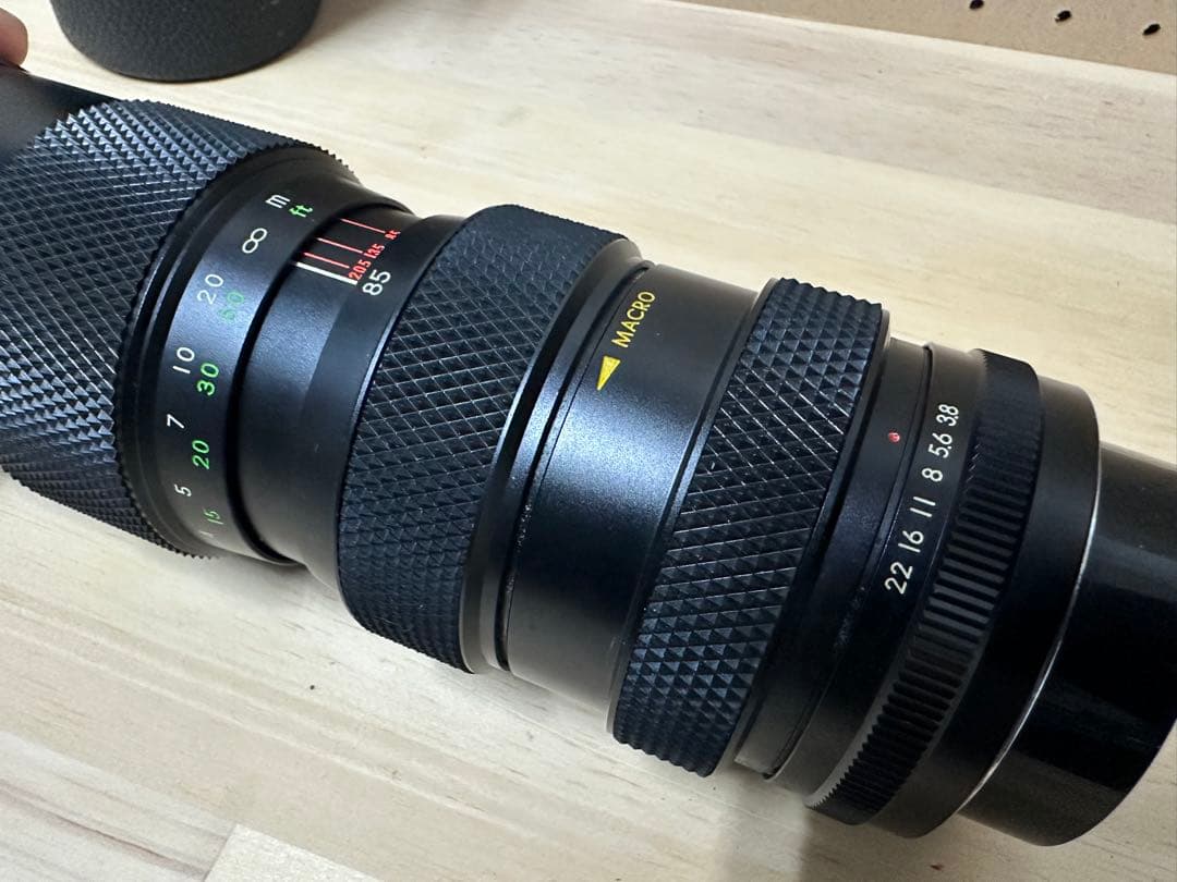 SOLIGOR 85-205mm？　ズームレンズ　美品