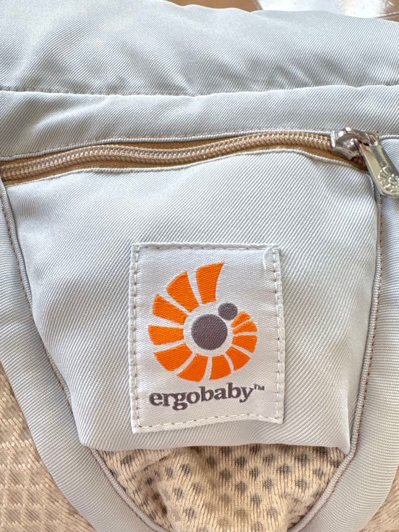 【値下げしました】エルゴ　オムニブリーズ　抱っこ紐