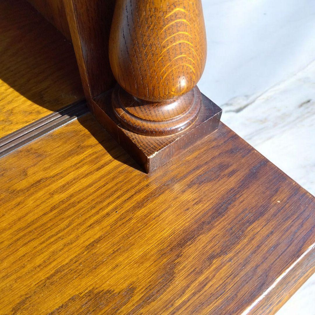 北川知加子　クラシカルアンティーク調　食器棚　カップボード