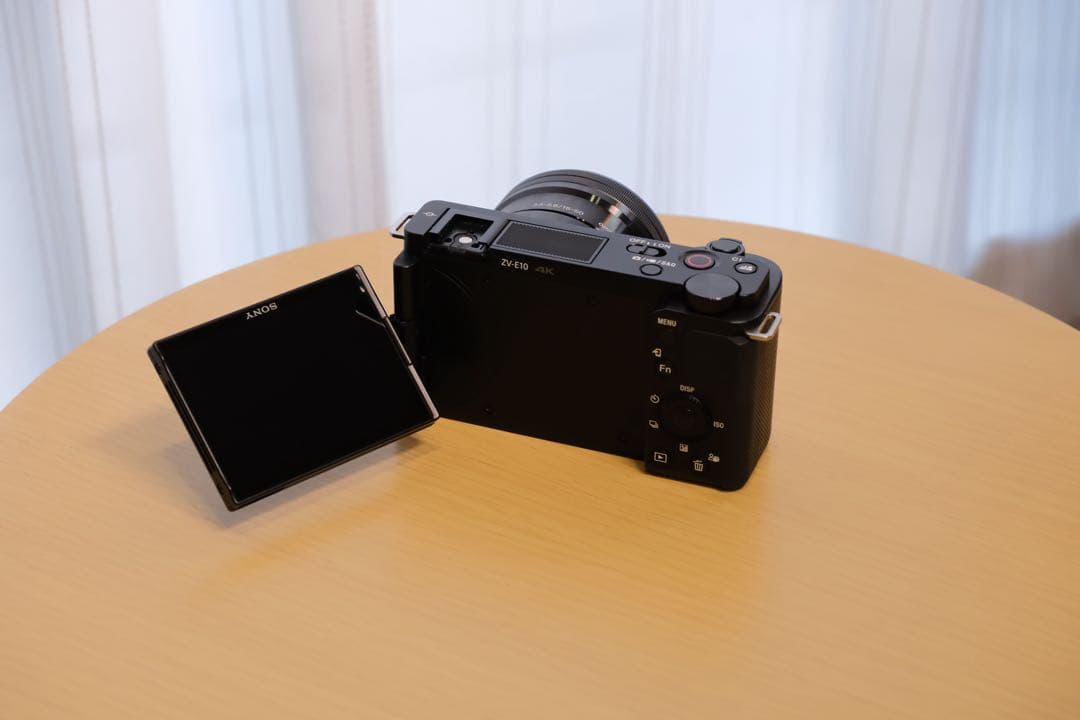 【超美品】SONY ZV-E10L ズームレンズキット + 専用グリップ