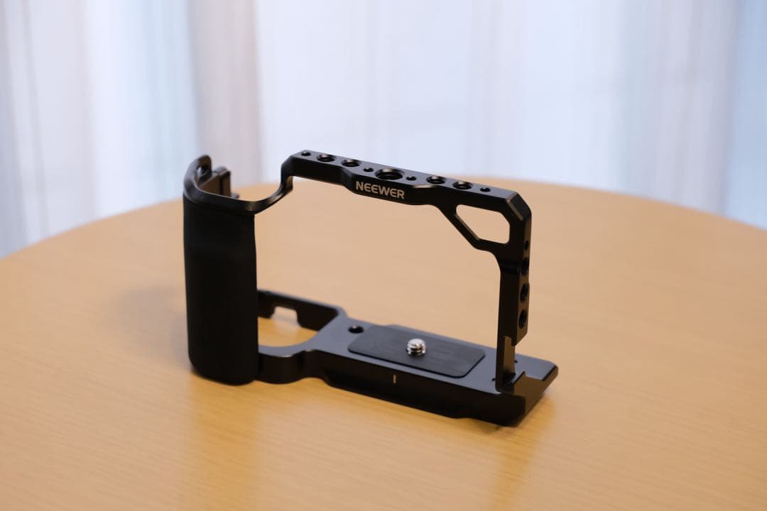 【超美品】SONY ZV-E10L ズームレンズキット + 専用グリップ