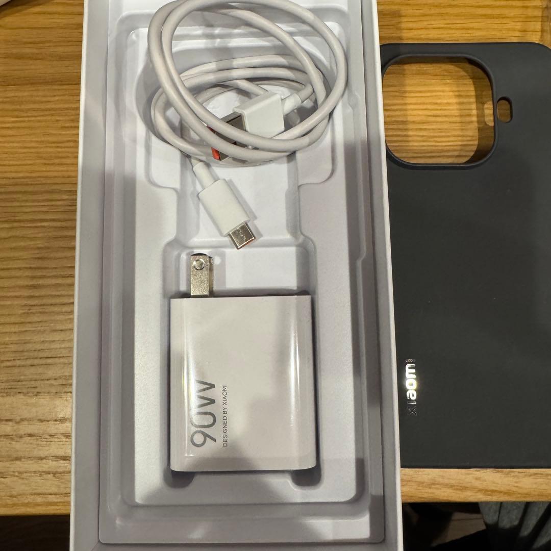 【美品】国内版 Xiaomi 15T Pro 1TB グレー+ケース、フィルム