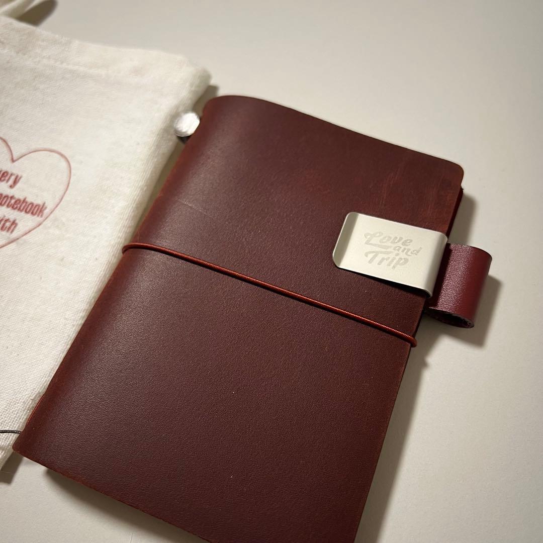 トラベラーズノート Red／赤　パスポートサイズ　Love and Trip