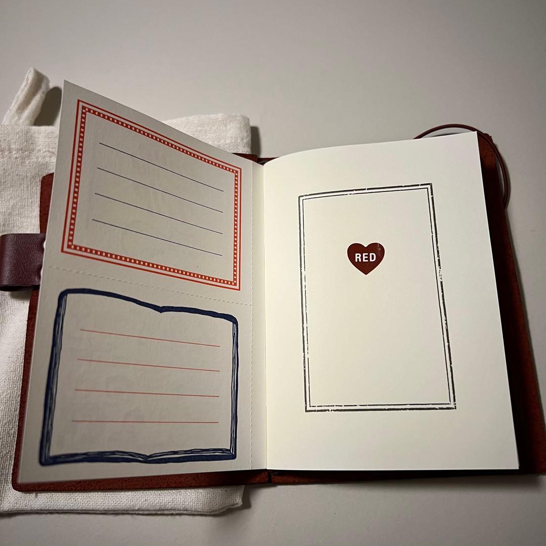 トラベラーズノート Red／赤　パスポートサイズ　Love and Trip