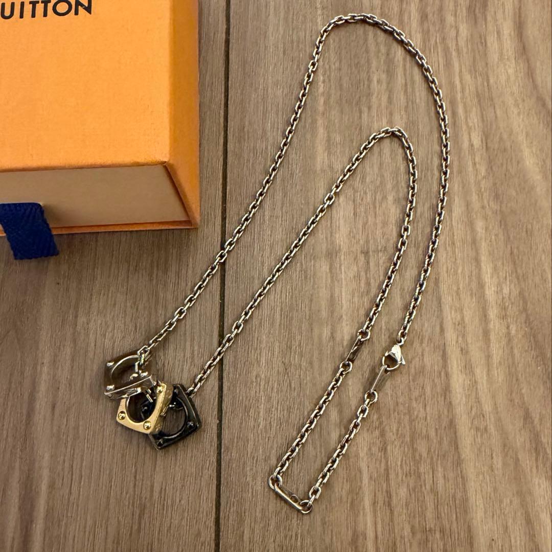 LOUIS VUITTONルイヴィトンペンダント モノグラムボールド ネックレス