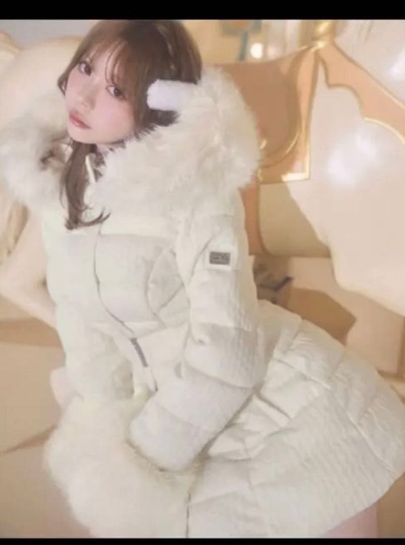 ミシェルマカロン ケーブル柄ベルトダウンコート　アイボリー