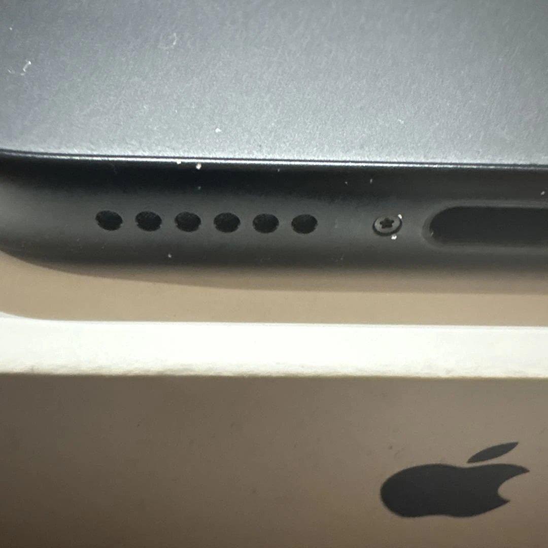 iPhone15plus 128GB ブラック SIMフリー 充電器付き