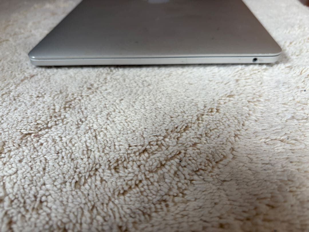 ジャンク品　MacBook Pro 13インチ(2017年型) A1708