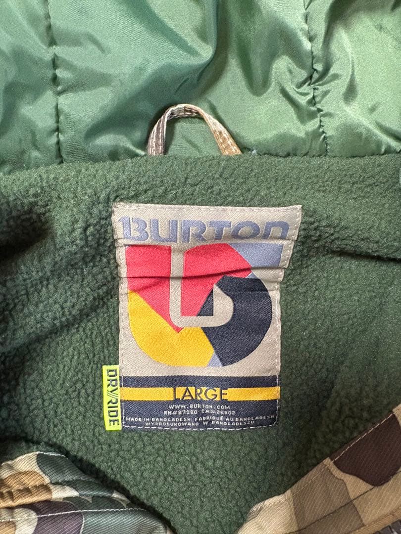 burton カモフラジャケット