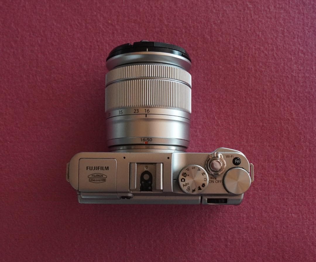 Fujifilm X-M1 ミラーレスカメラ 16-50mmレンズ付き\"訳あり”