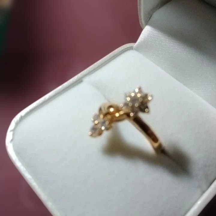 おけい　k18 ダイヤモンド　リング