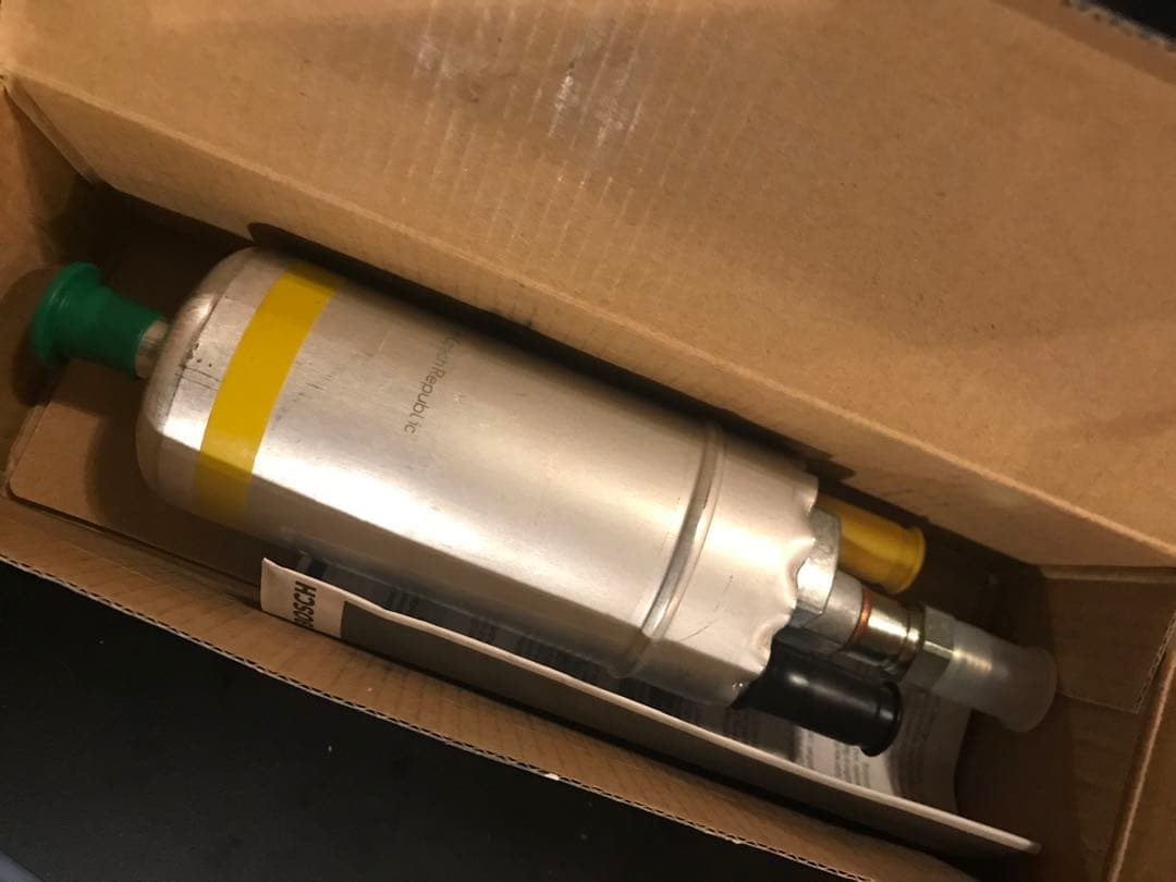 再値下げ❣️volvo240 燃料ポンプとフィルターのセット