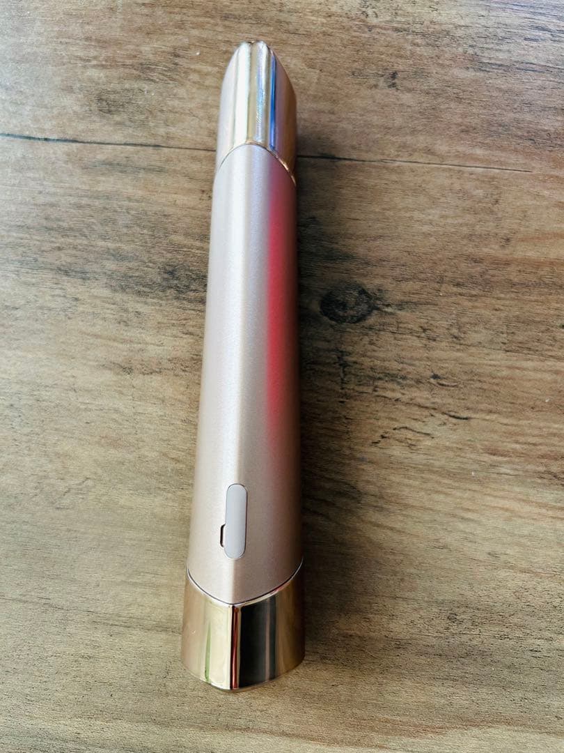 ME ラボンアイ　IKKOさんプロデュースの目元専用美顔器【送料込】