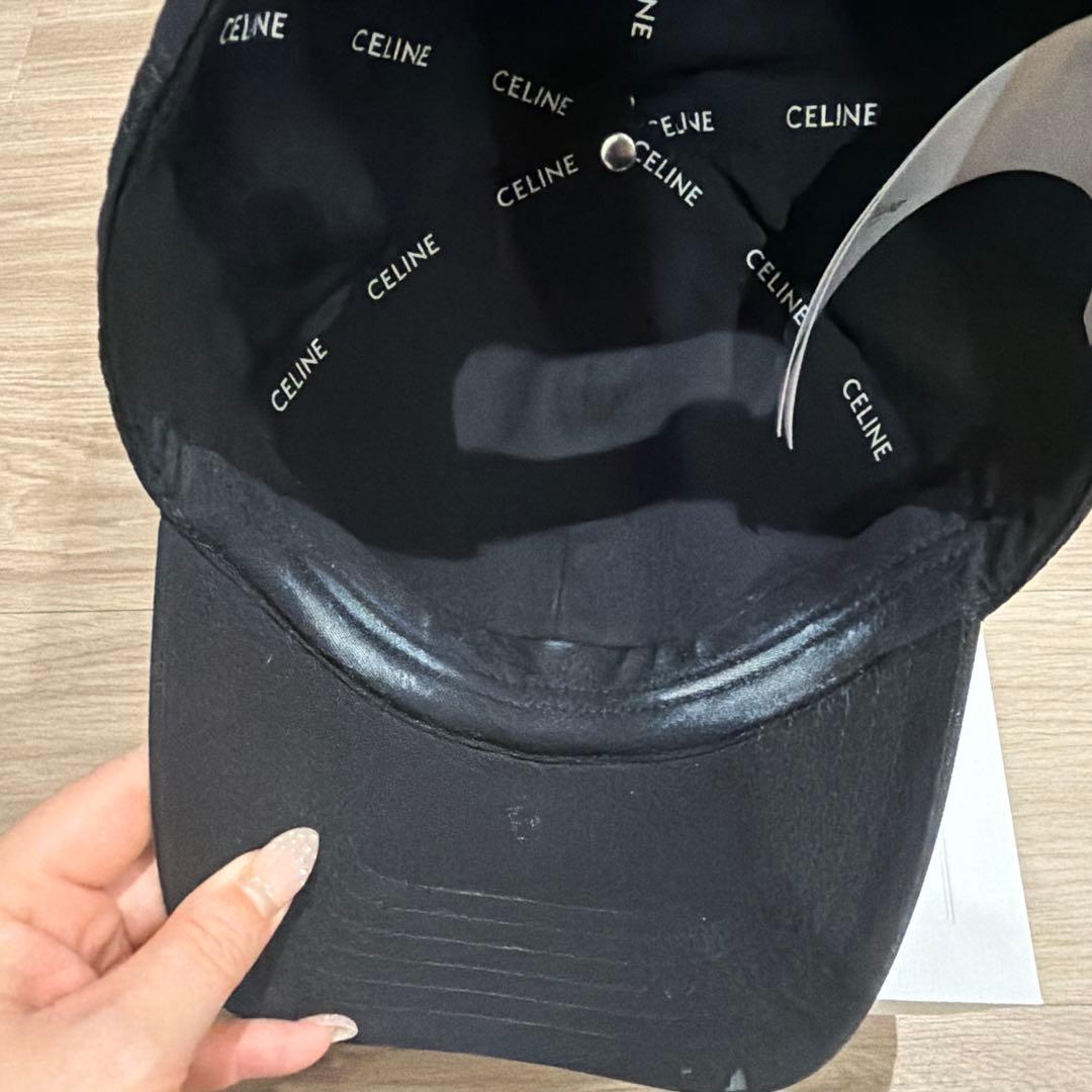 CELINE 黒 ベースボールキャップ