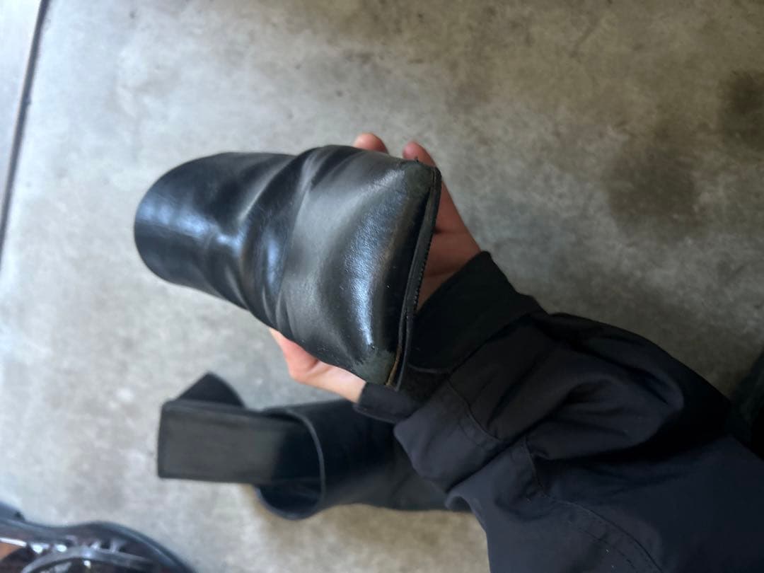 BALENCIAGAレザーミュール