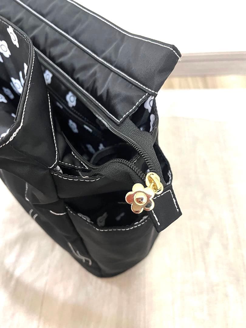 ナイロンデイジーステッチ トート★マリークワント（MARY QUANT）