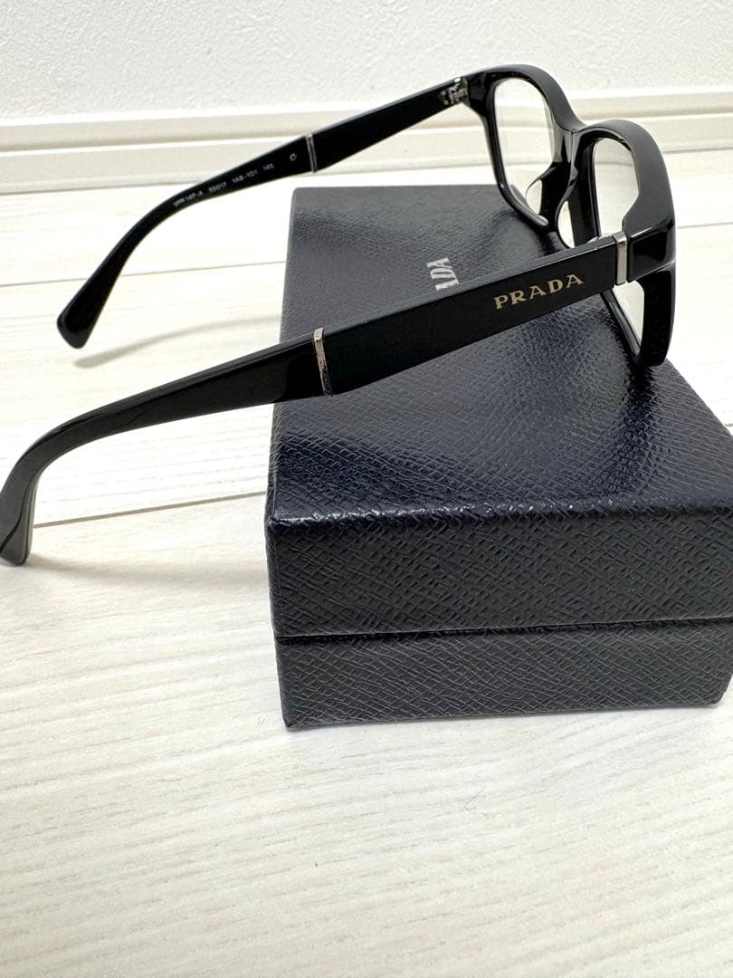 限定お値下げ中★プラダ　サングラス　眼鏡フレーム　UVレンズ　度なし　黒　定番
