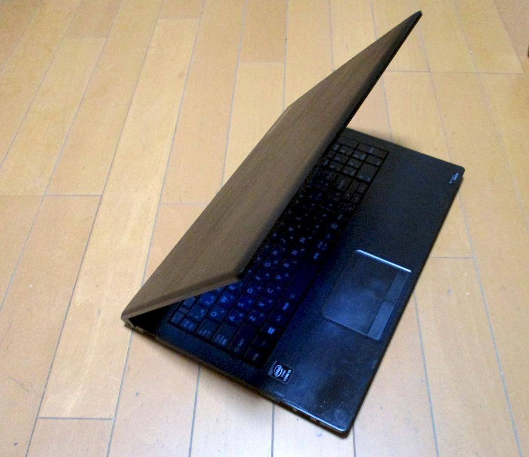 東芝　第5世代i３/SSD256GB新品/8GB/DVD/office/カメラ