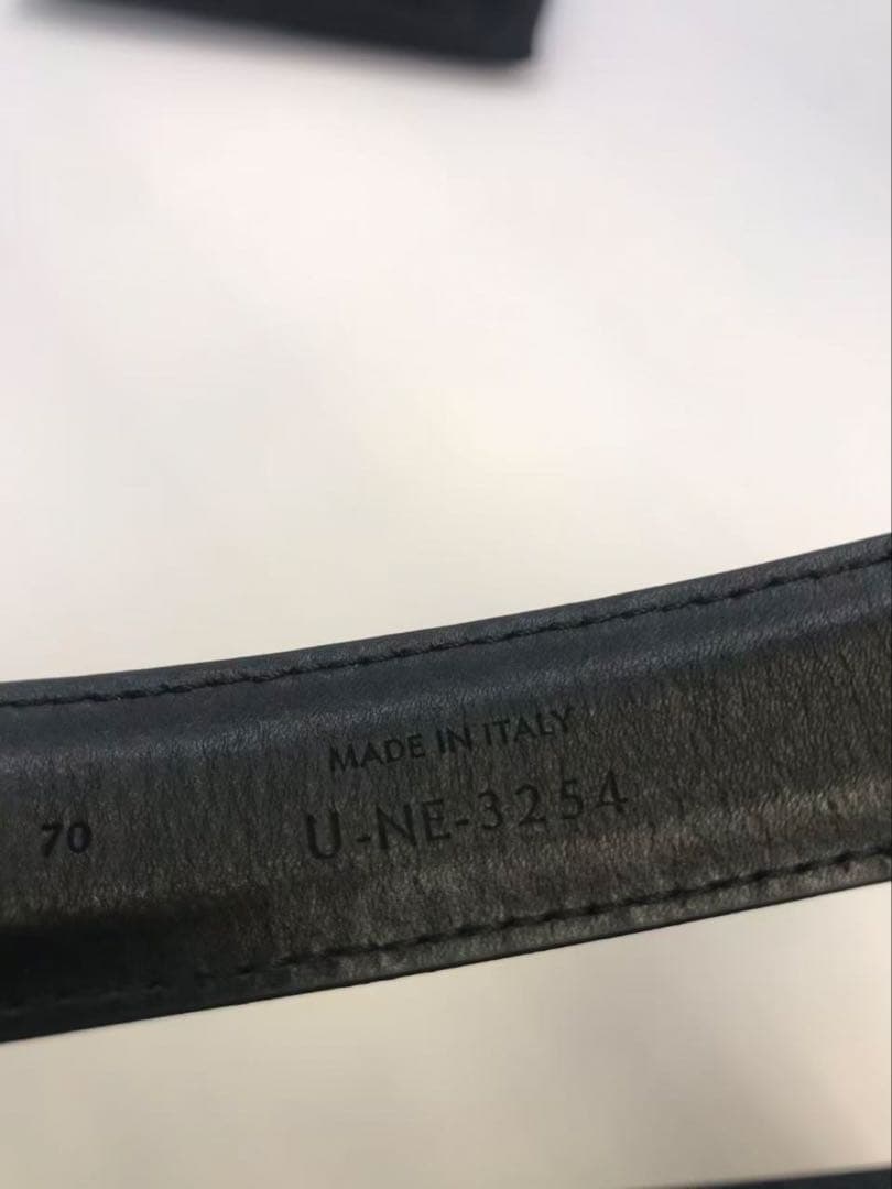 セリーヌ ベルト トリオンフ ゴールド金具 黒サイズ70 レザー保存袋