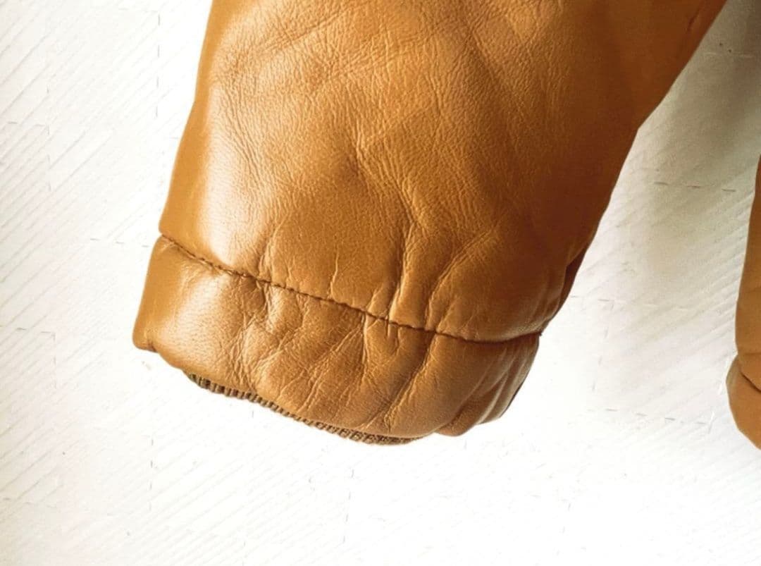 【新品同様】キャメル レザーダウンジャケット リブ袖 Lサイズ