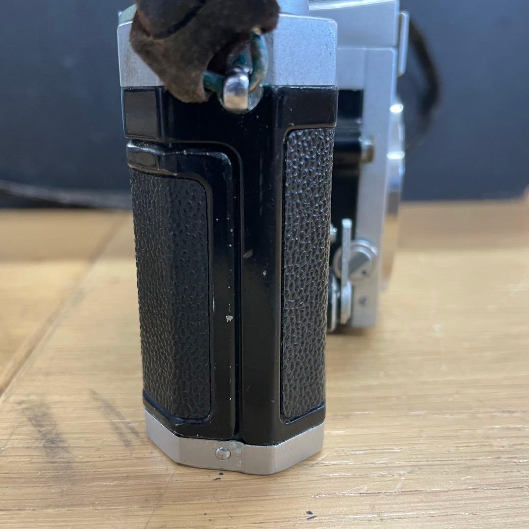 Nikon F アイレベル シルバー ボディ フィルムカメラ 658万番台