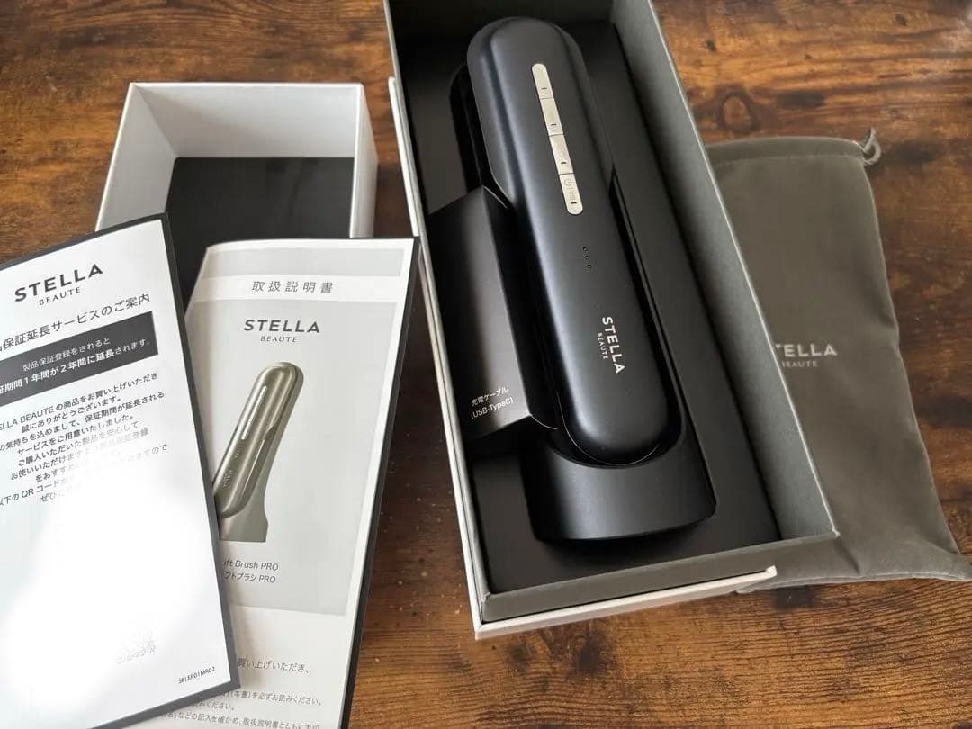 STELLA BEAUTE スカルプブラシ ブラック