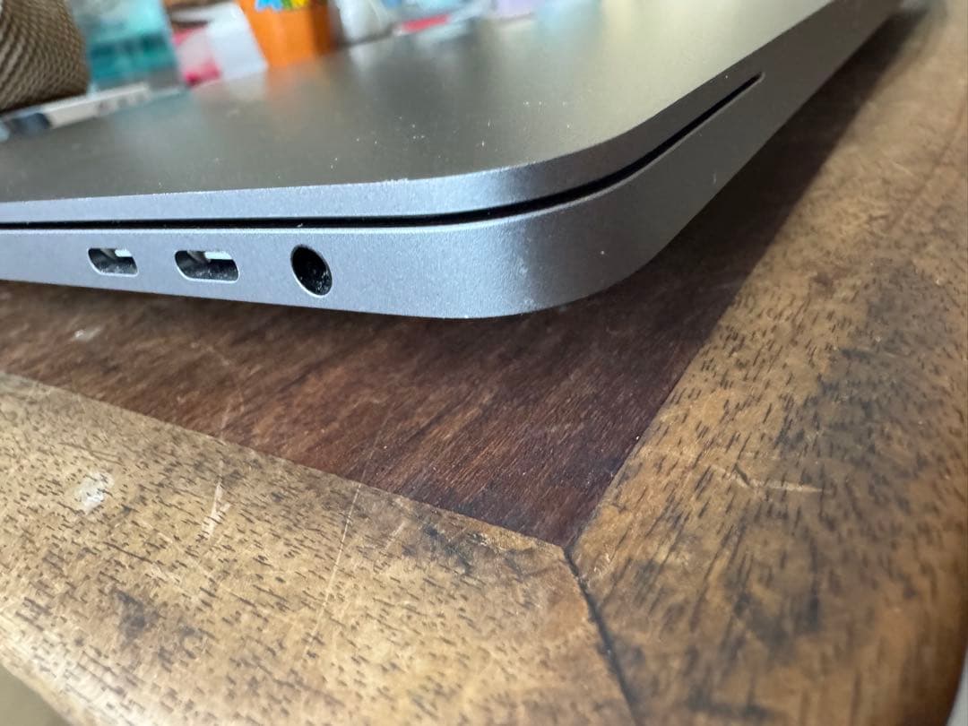 MacBook本体 MacBookPro 16 2019 i9/32GB/1TB/5500M/8GB