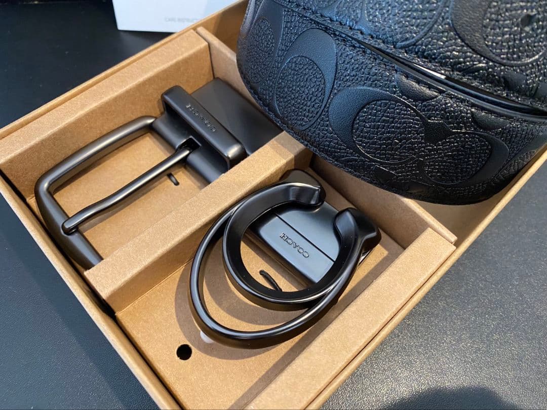 SALE♪コーチ　新品　リバーシブル　シグネチャー　バックル回転フリーサイズ