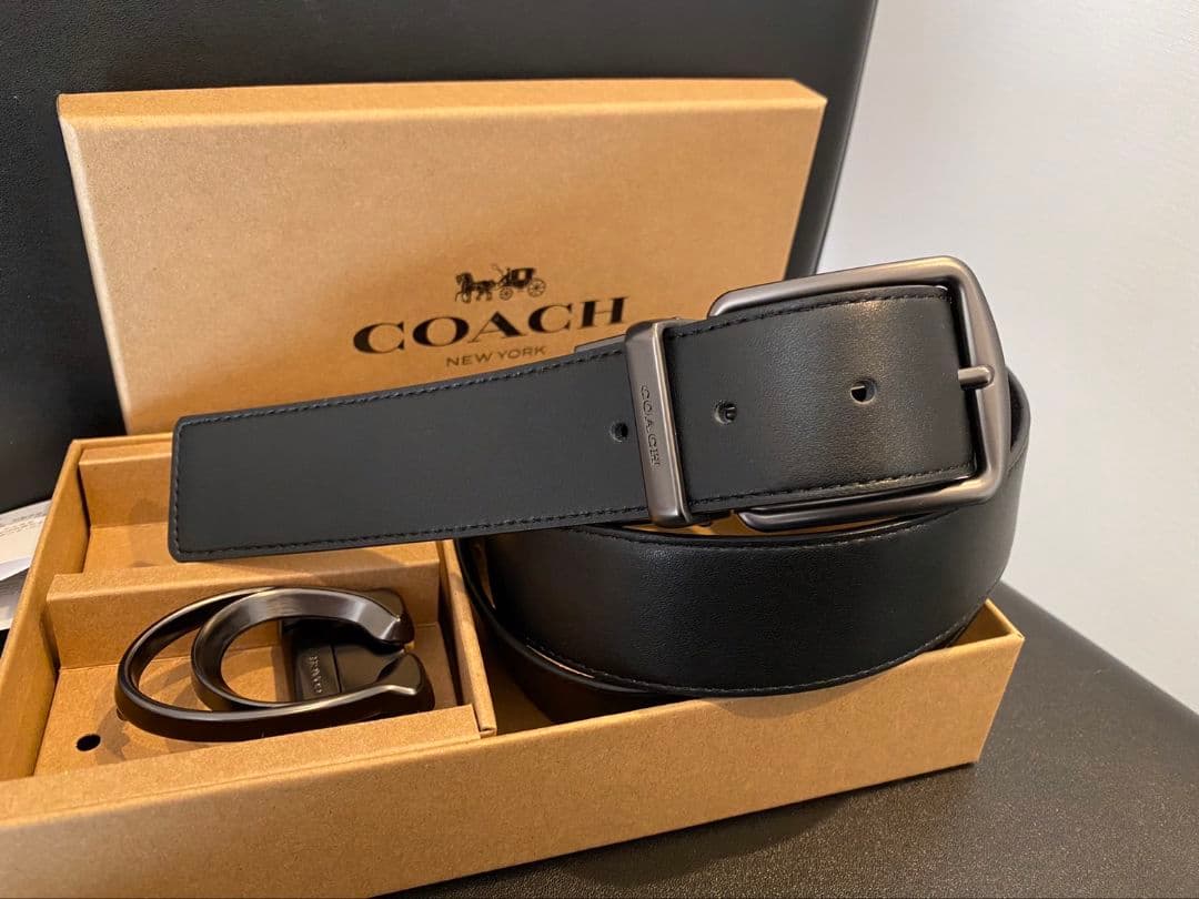 SALE♪コーチ　新品　リバーシブル　シグネチャー　バックル回転フリーサイズ