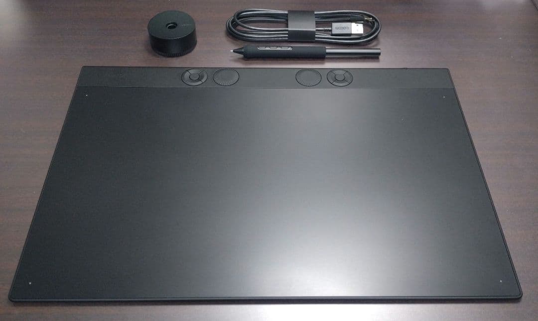 液タブ・ペンタブ Wacom Intuos Pro Large 2025