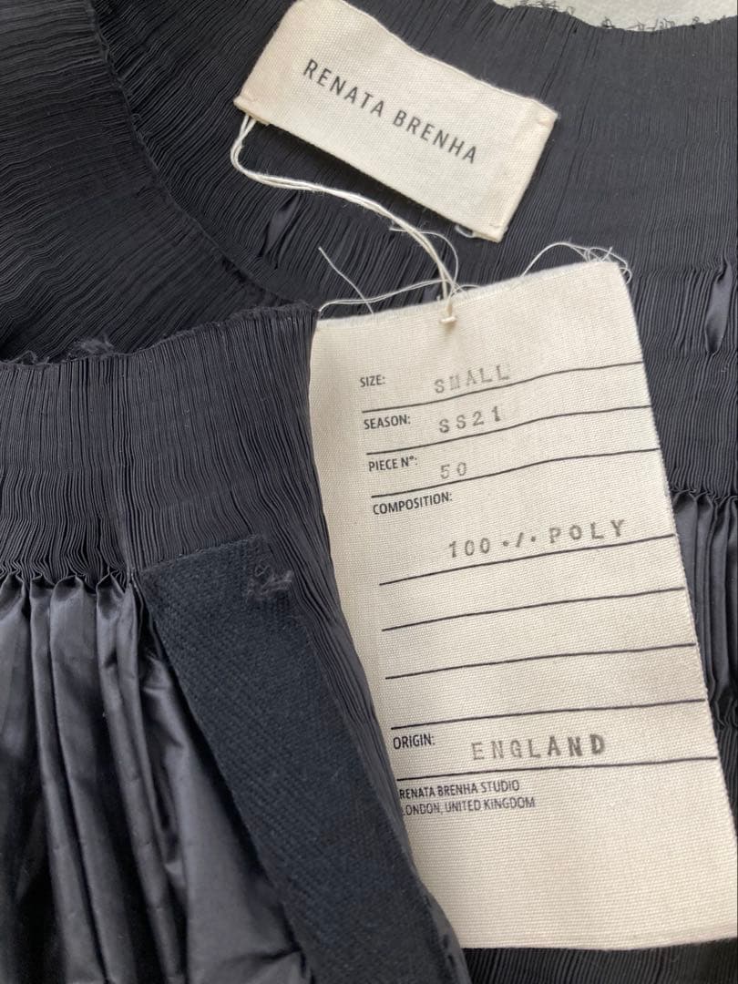 破格値下試着のみ⭐️RENATA BRENHA レナータブレナ　ピンタックトップス