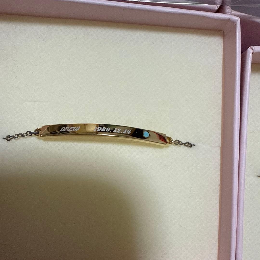 ち*い様 ONEW アルバム 、トレカ、グッズ コレクション