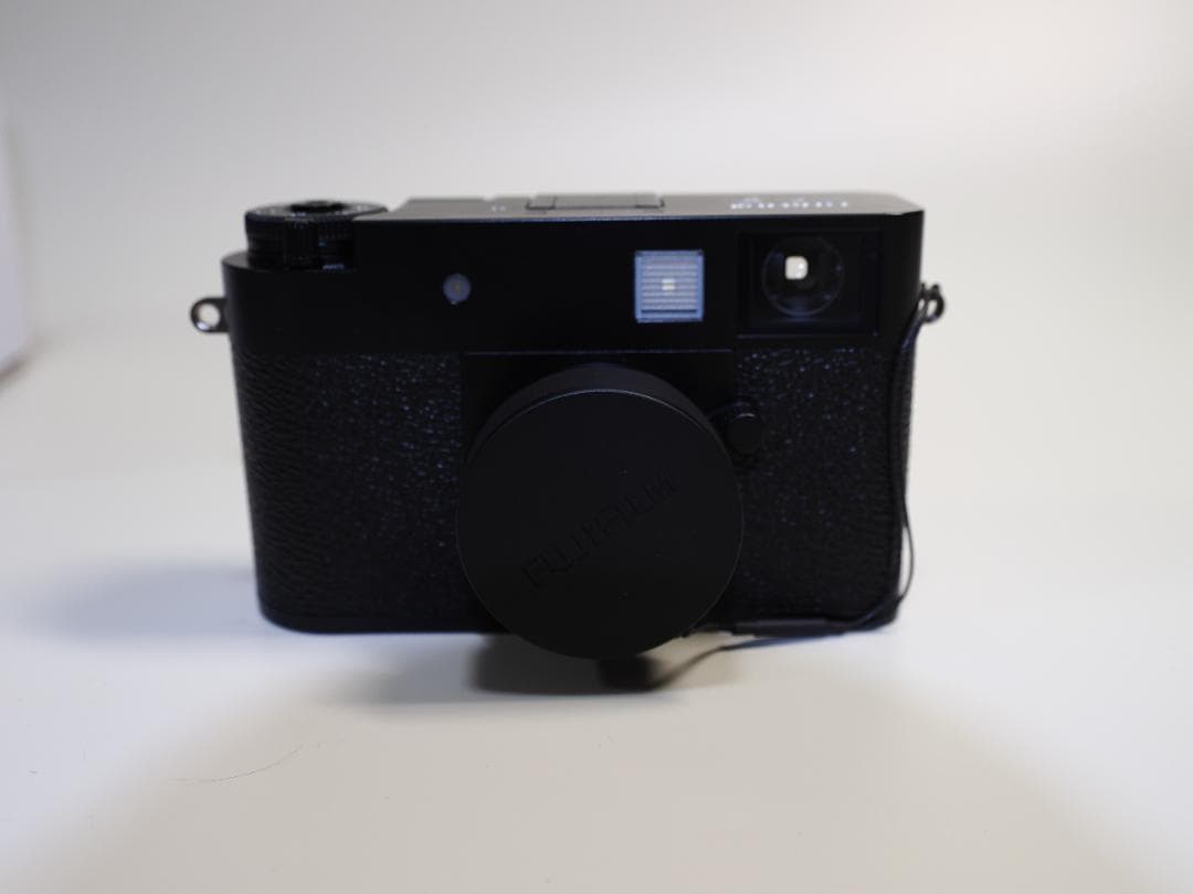 未使用　富士フィルム　FUJIFILM Xhalf X-HF1 ブラック