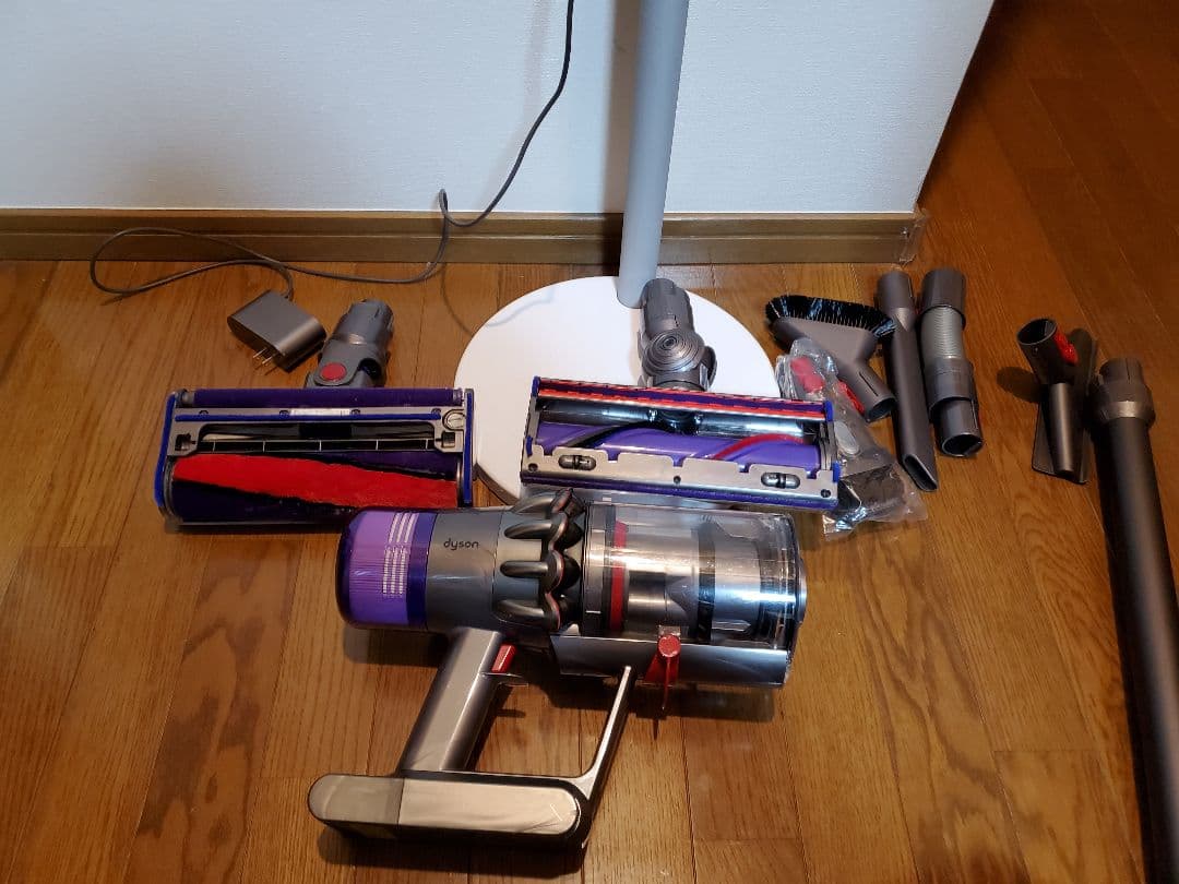ダイソンSV１４　分解清掃動作確認済み　純正スタンド付き