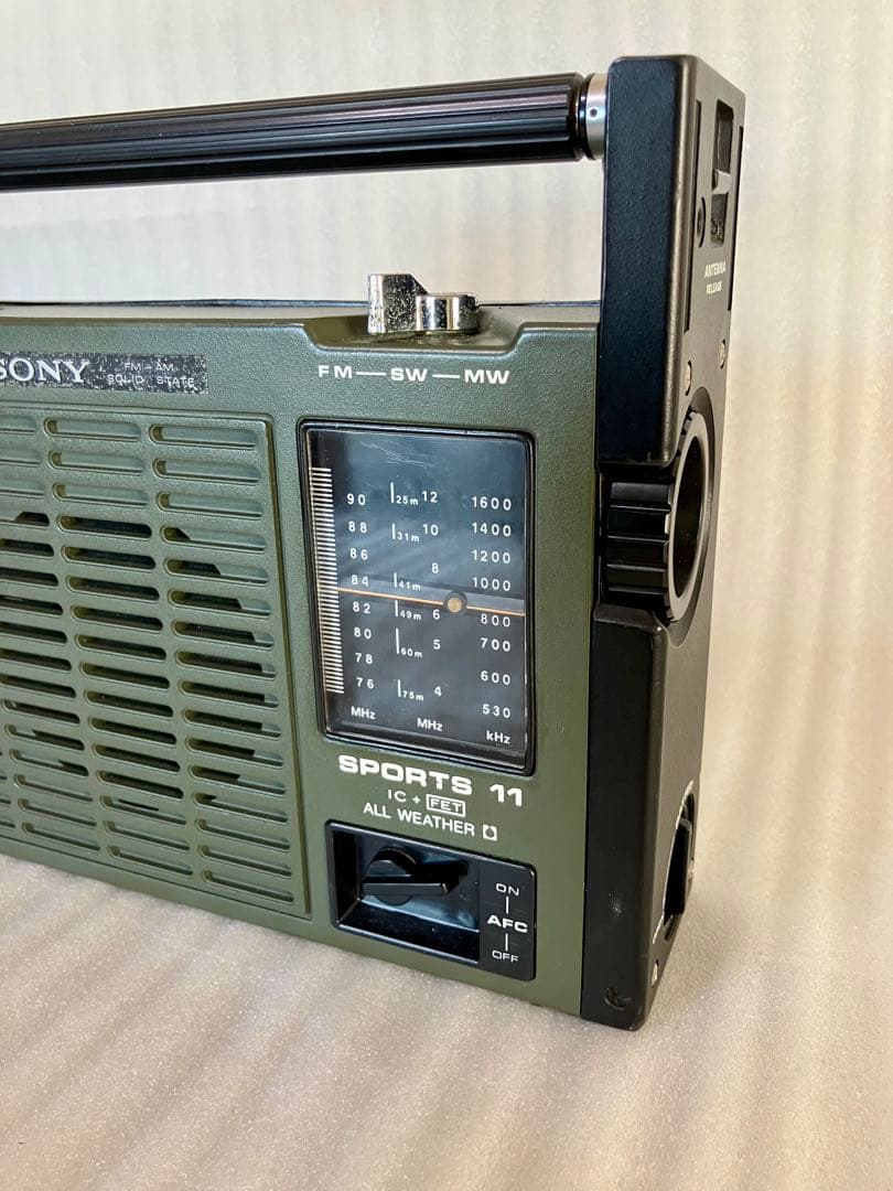 [動作品]SONY ICF-111 Sports11 ポータブルラジオ
