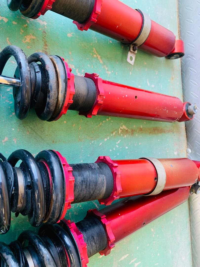 200系クラウン、メーカー不明、フルタップ式車高調