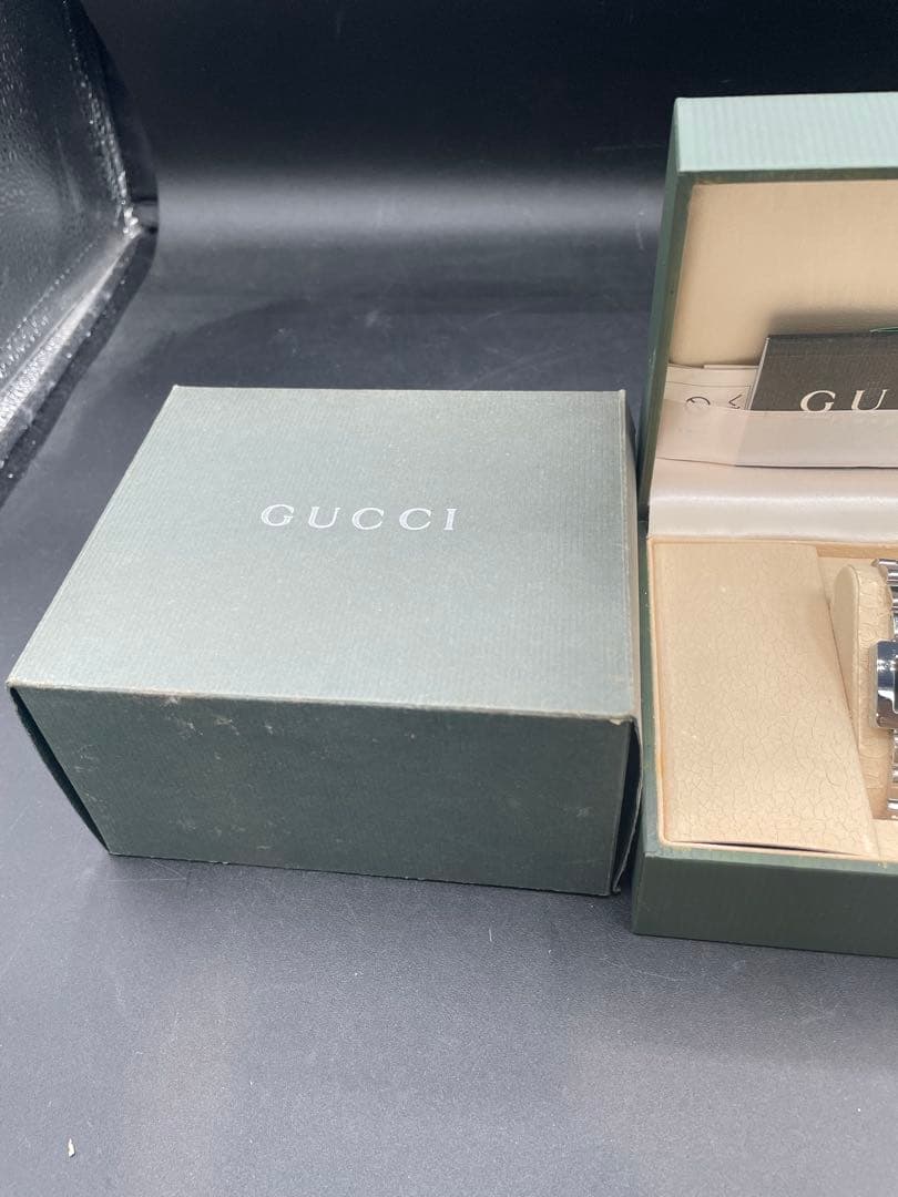 GUCCI シルバー ステンレススチール 時計