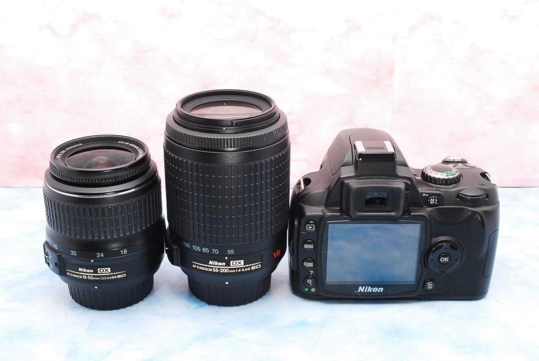 Nikon D40✨一眼レフカメラ✨S数少✨望遠レンズ付Wレンズ✨入門モデル